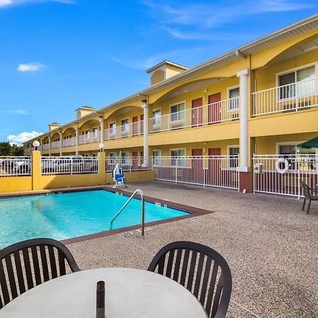 Scottish Inn And Suites Baytown Eksteriør billede