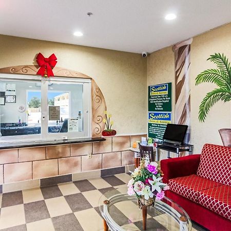 Scottish Inn And Suites Baytown Eksteriør billede