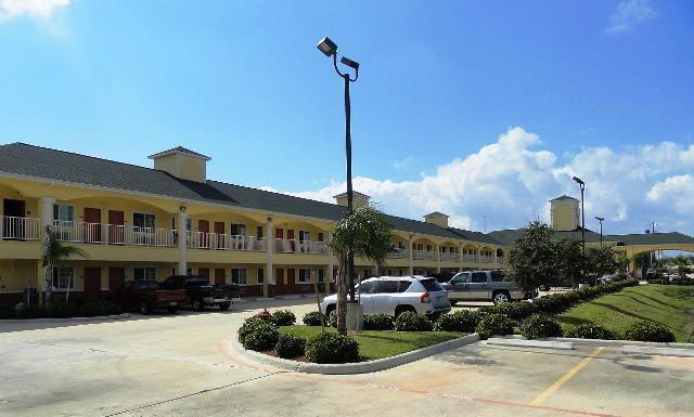 Scottish Inn And Suites Baytown Eksteriør billede